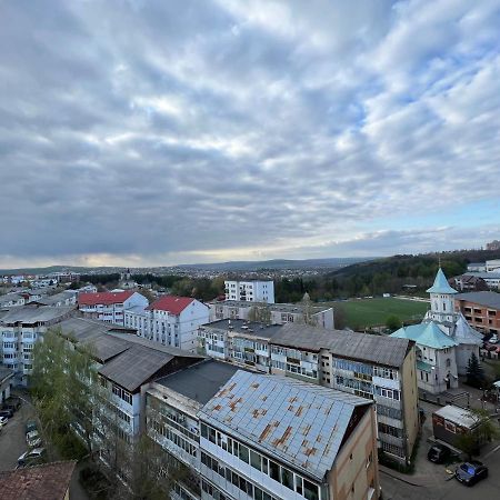 Sunny Luxury Home G. Enescu Сучеава Екстериор снимка