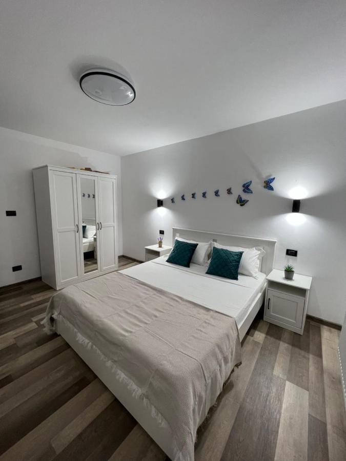 Sunny Luxury Home G. Enescu Сучеава Екстериор снимка