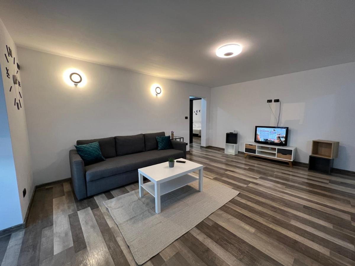 Sunny Luxury Home G. Enescu Сучеава Екстериор снимка